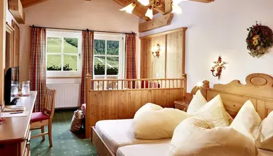Landhotel Hauserbauer