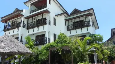 Langi Langi Beach Bungalows