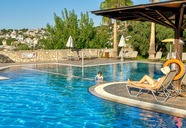 Langley Resort Almirida Bay