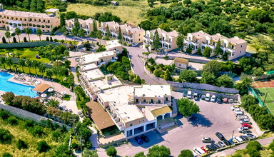 Langley Resort Almirida Bay