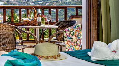 Langley Resort Almirida Bay