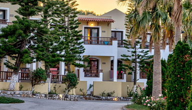 Langley Resort Almirida Bay