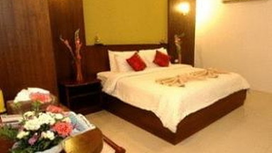 Lanta Sand Resort & Spa