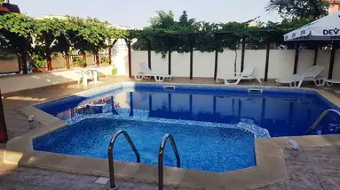 Larisa