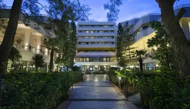 Larissa Club Saphire