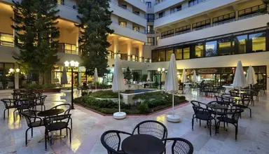Larissa Club Saphire