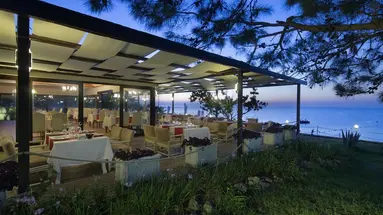 Larissa Club Saphire