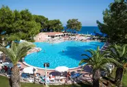 Larissa Club Saphire