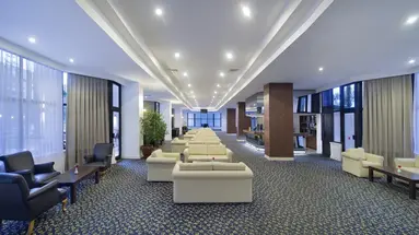 Larissa Club Saphire