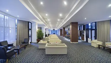 Larissa Club Saphire