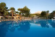 Larissa Club Saphire