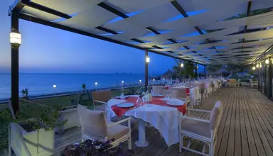 Larissa Club Saphire