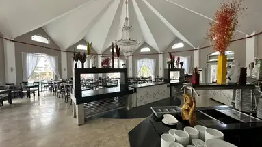 Larissa Inn