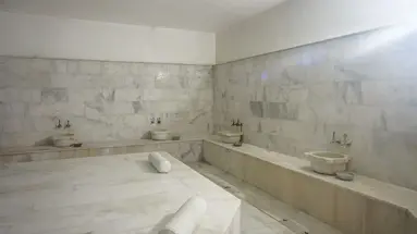 Larissa Inn
