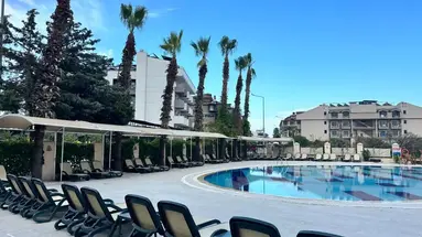 Larissa Inn