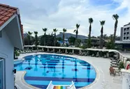 Larissa Inn