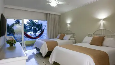Las Americas - Casa de Playa
