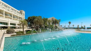 Las Arenas Balneario Resort