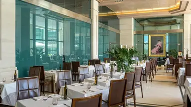 Las Arenas Balneario Resort