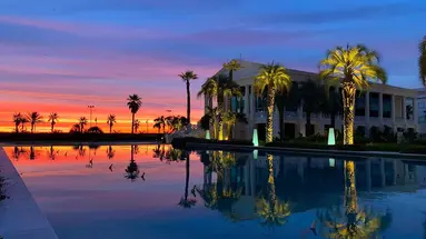 Las Arenas Balneario Resort