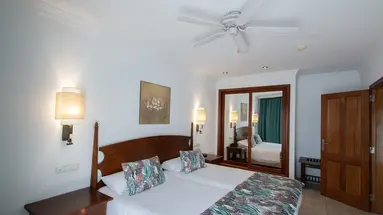 Las Marismas- Aparthotel