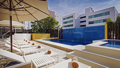 Las Quintas Inn & Suites