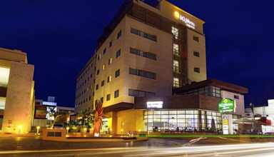 Las Quintas Inn & Suites