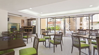 Las Quintas Inn & Suites