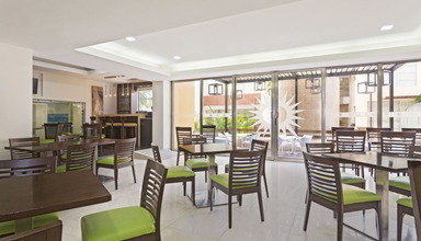 Las Quintas Inn & Suites