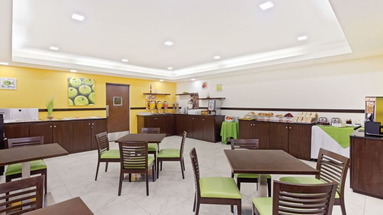 Las Quintas Inn & Suites