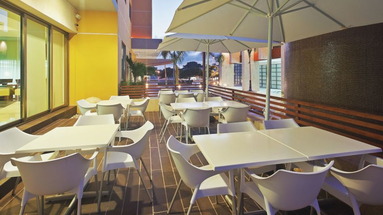 Las Quintas Inn & Suites
