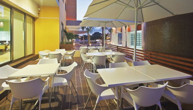 Las Quintas Inn & Suites