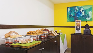 Las Quintas Inn & Suites