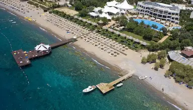 Latanya Park Resort
