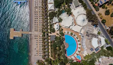Latanya Park Resort