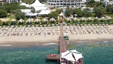 Latanya Park Resort