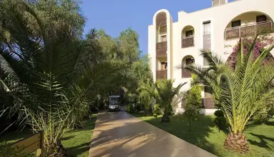 Latanya Park Resort