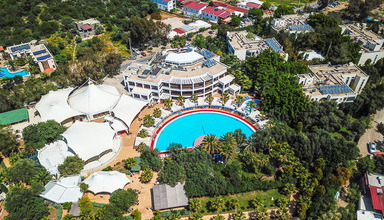 Latanya Park Resort