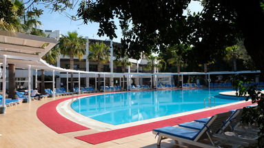 Latanya Park Resort
