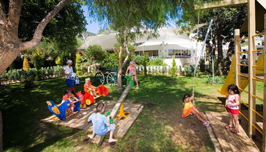 Latanya Park Resort