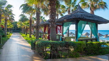 Latanya Park Resort