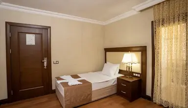 Latanya Park Resort