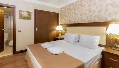 Latanya Park Resort