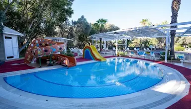 Latanya Park Resort