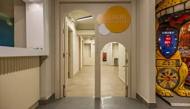 Laur Experience & Elegance