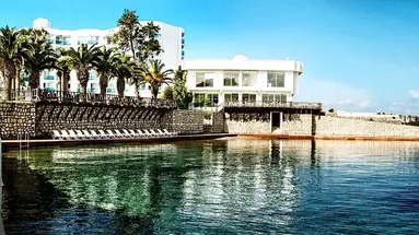 Le Bleu Resort