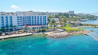 Le Bleu Resort