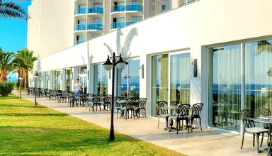 Le Bleu Resort