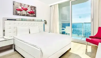 Le Bleu Resort