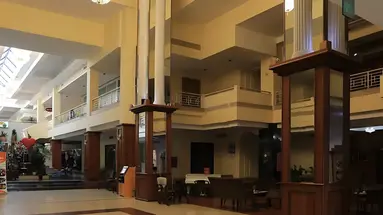 Le Grande Plaza